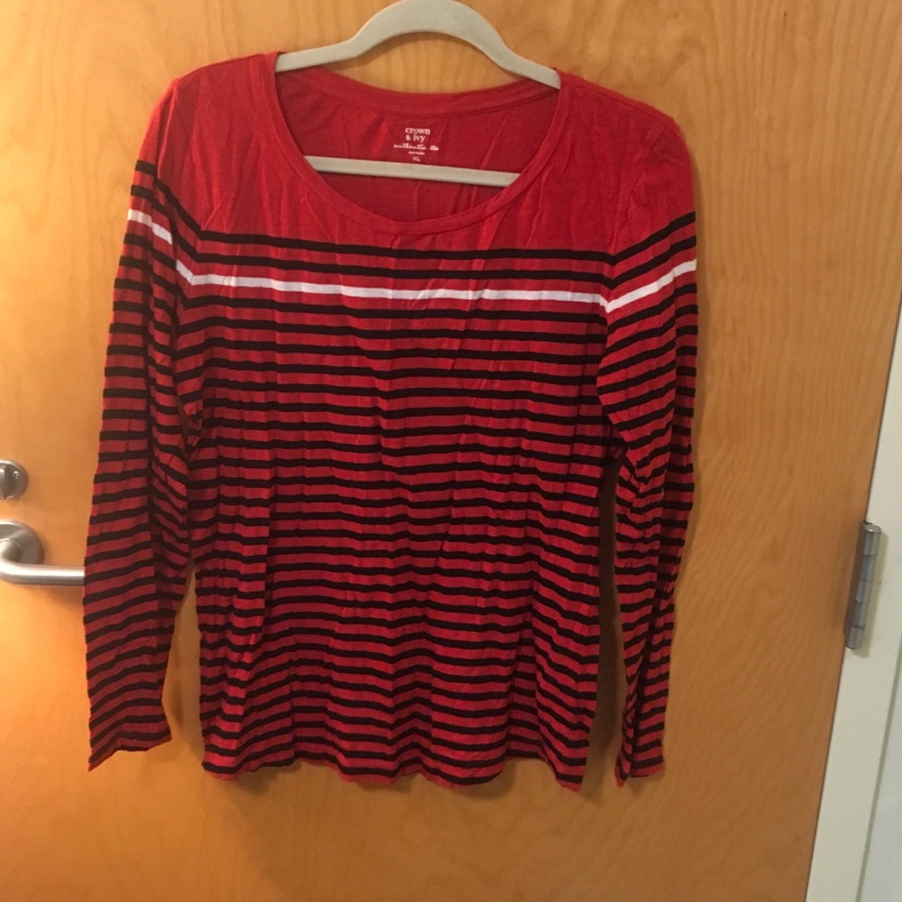 Crown & Ivy striped tee