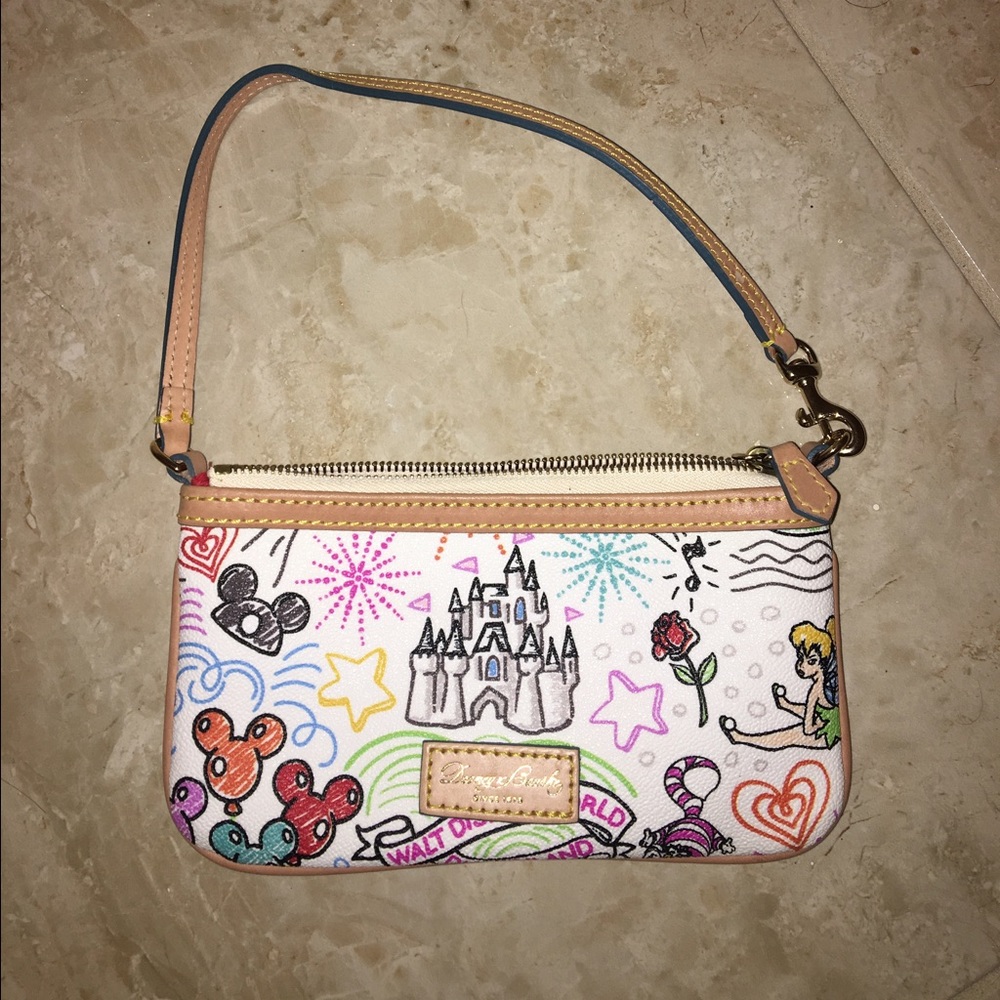 •Dooney & Bourke• Authentic Leather Wristlet
