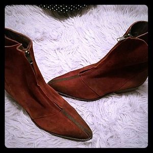 Free people Calder a booties size 8