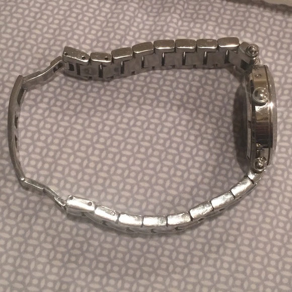 💎TRUE CLASSIC 💎 TIME PIECE 💎 - Picture 7 of 8