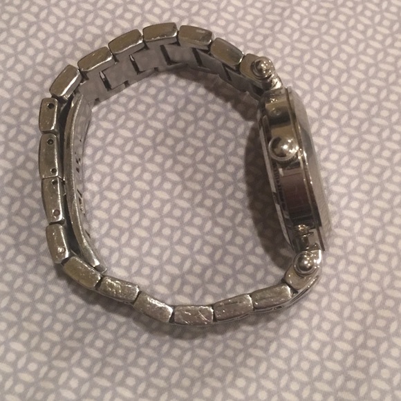 💎TRUE CLASSIC 💎 TIME PIECE 💎 - Picture 2 of 8