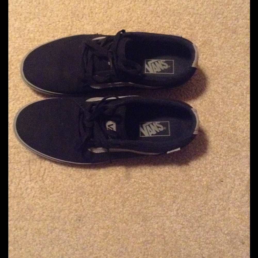 Men's Vans size 9.5