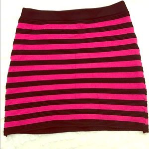 Stripped bodycon mini skirt. Size M