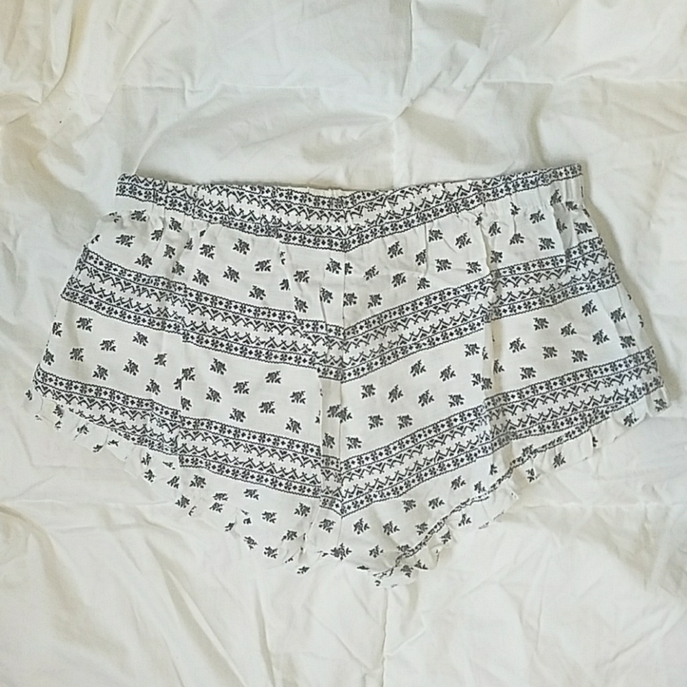 NWT Ruffle Navy White Drawstring Sleep Shorts - Picture 4 of 5
