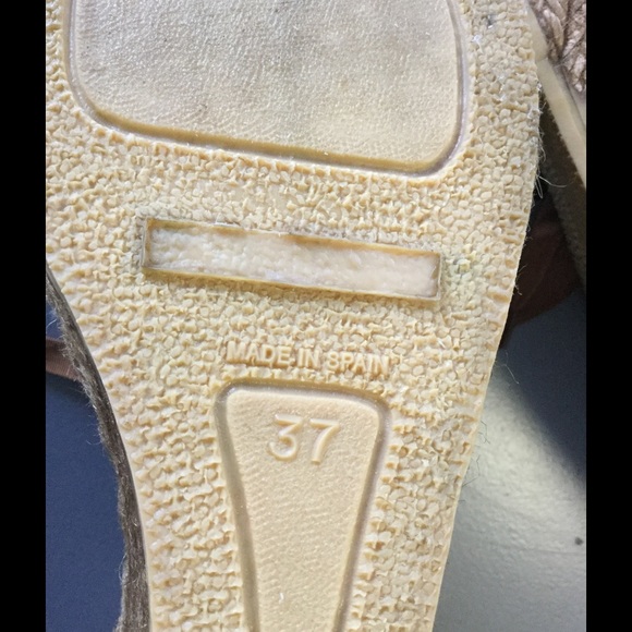 🌸🌺💕 BURBERRY ESPADRILLES (Made in Spain) - Picture 3 of 7