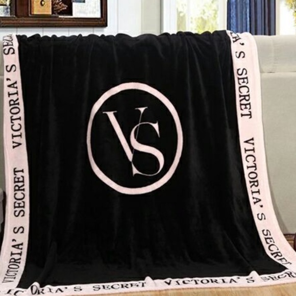 🌷🌷New 🌷🌷VS Pink Throw Blanket - Picture 2 of 2