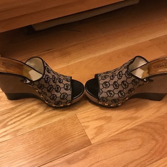 MICHAEL KORS Platform Wedges Sandals - Picture 3 of 4