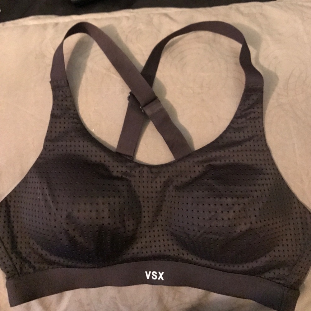 Black VS sports bra 32B