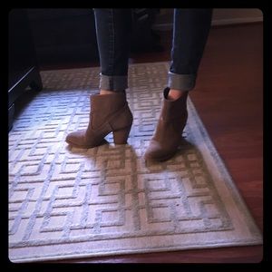 Suede Nine West Booties👢