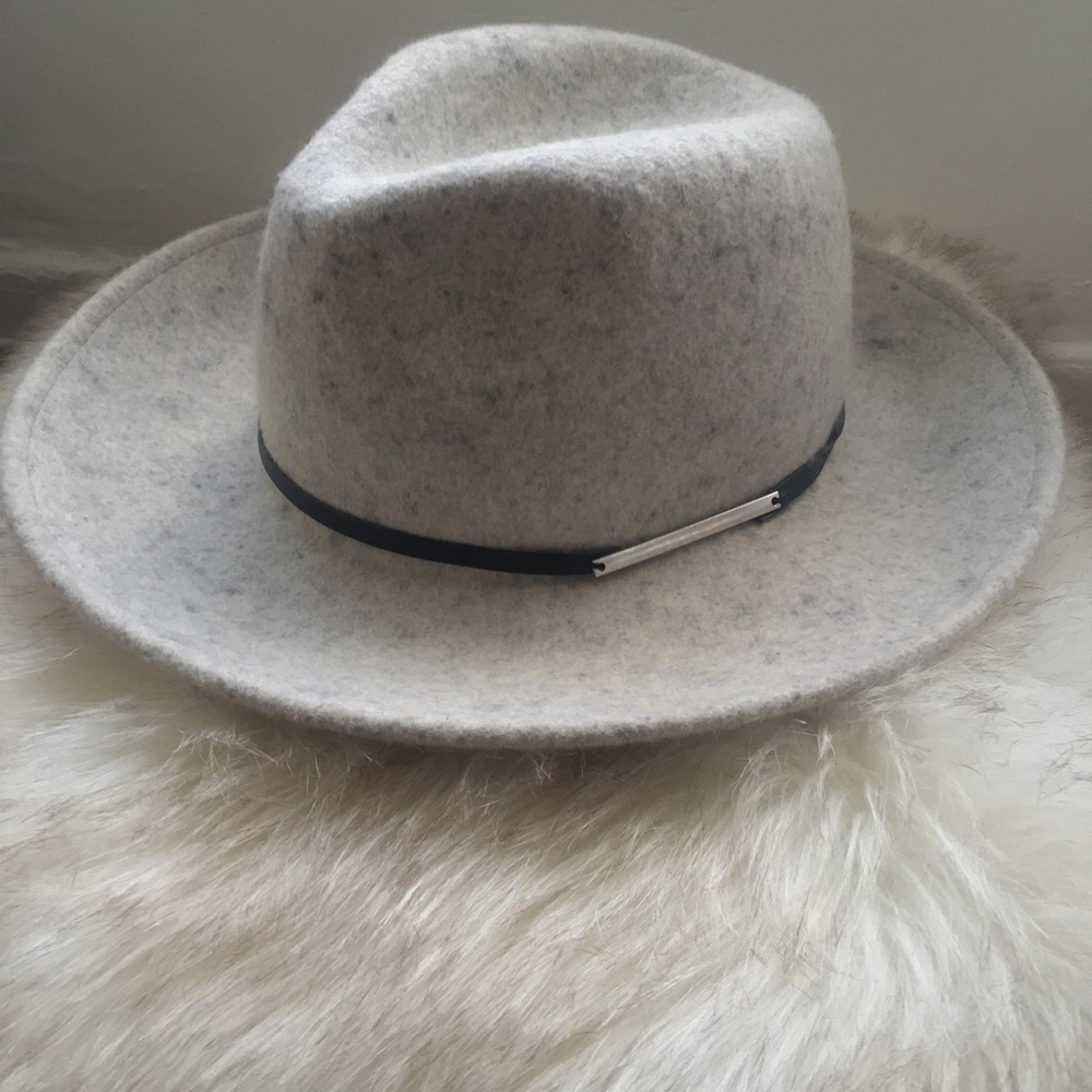 Grey Wide-Brimmed Hat