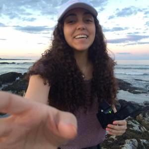 Meet your Posher, Leah