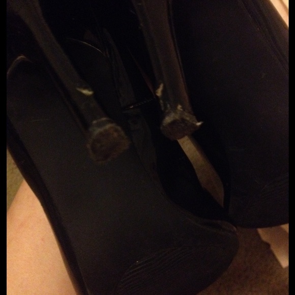 Black Cato 4" Heels - Picture 3 of 4