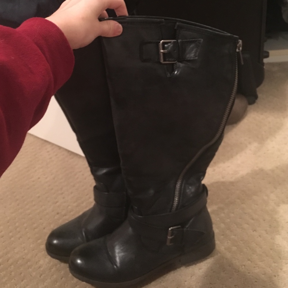 Barely worn faux leather Macy's boots!