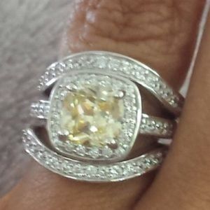 Berricle Jewelry - 3 piece Engagement/Wedding Set Berricle Jewelry - 3 piece Engagement/Wedding Set