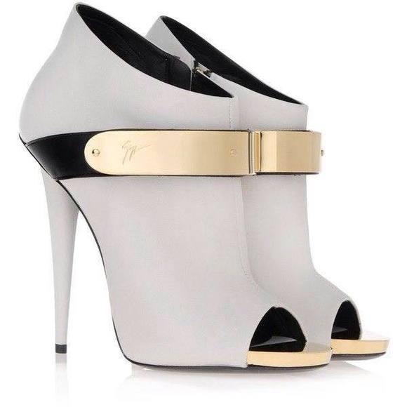 Meet your Posher, Manessah - Picture 2 of 2