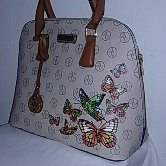 Adrienne Vittadini Bags Adrienne Vittadini Dome Satchel Poshmark