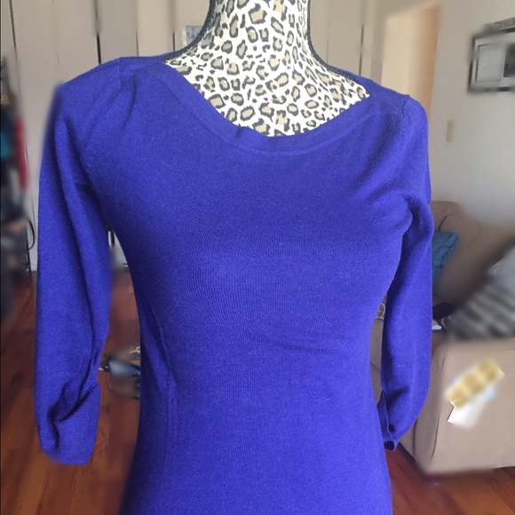 Navy scoop neck shirt, 1/4 length sleeves - Picture 1 of 4