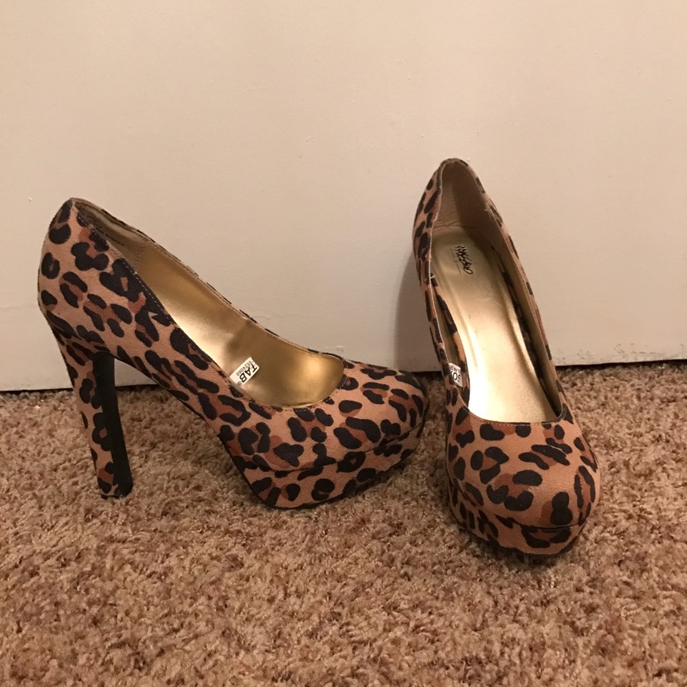 Leopard heels