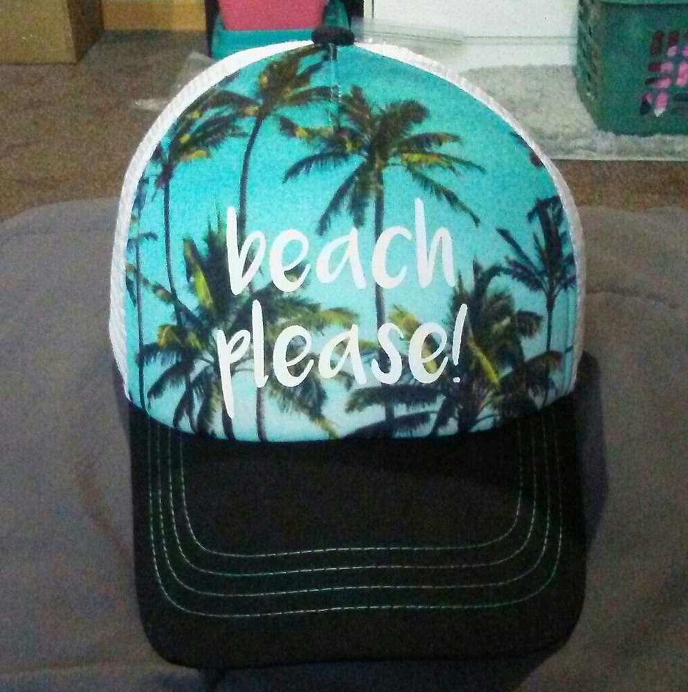 NWOT Tumblr snap back!