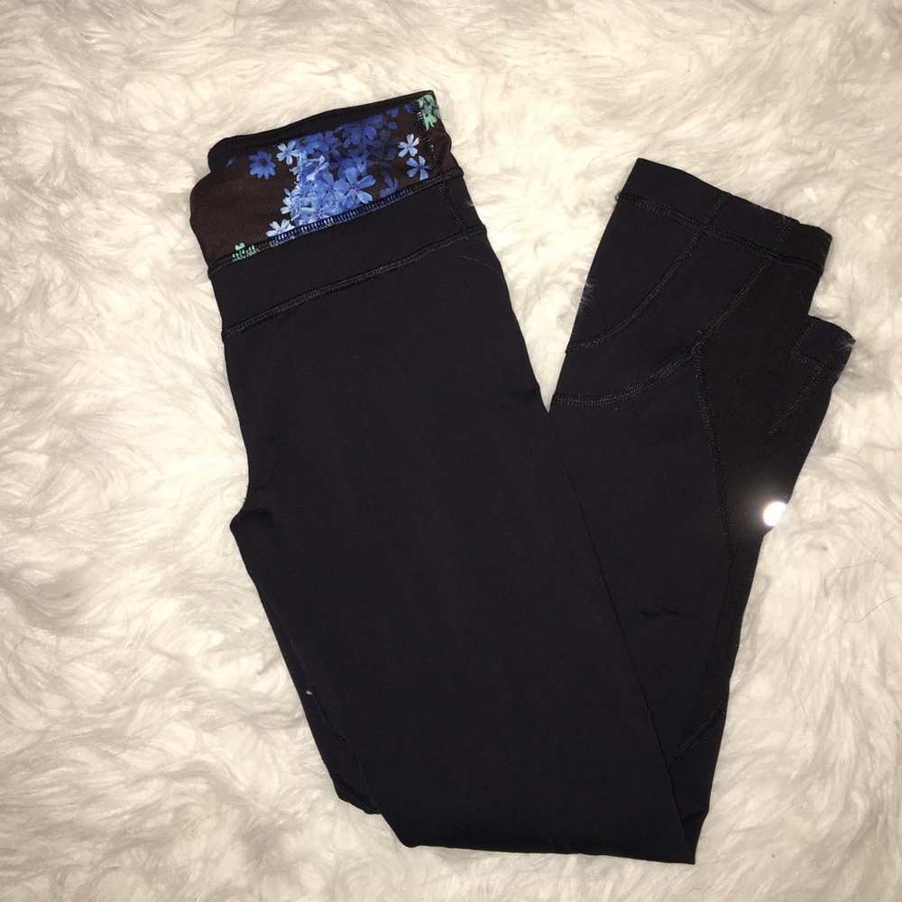 Lululemon Inspire II crops size 2