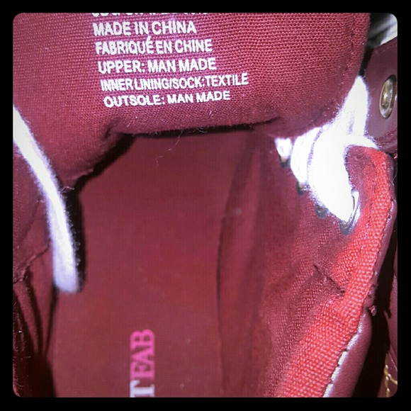 BNWOT, NEVER WORN JUST FAB SNEAKERS - Picture 4 of 4