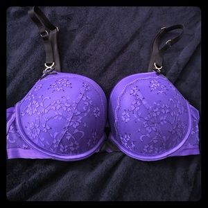 Victoria's Secret very sexy flirt push up bra