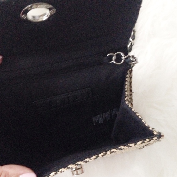 Mini Woven Purse - Picture 5 of 5