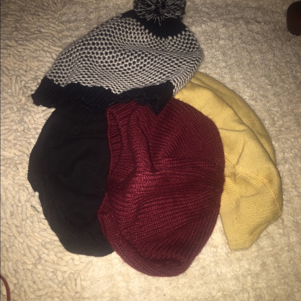 Saggy hats