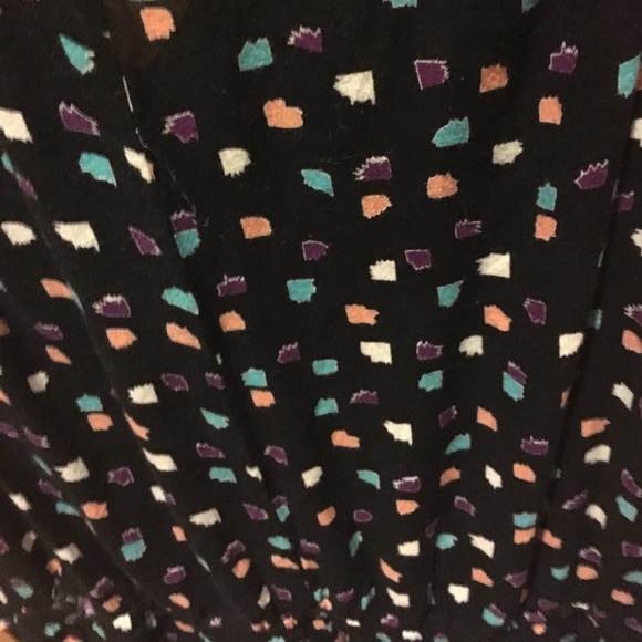 Geometric print black romper. - Picture 3 of 4