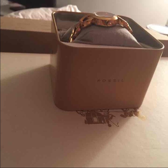 Rose Gold fossil watch