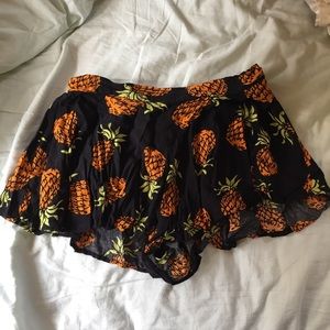 FLOWLY LF PINEAPPLE SHORTS