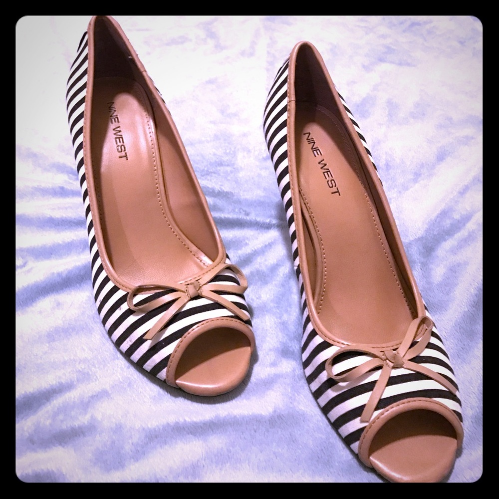 Black and white striped pumps with bow detail