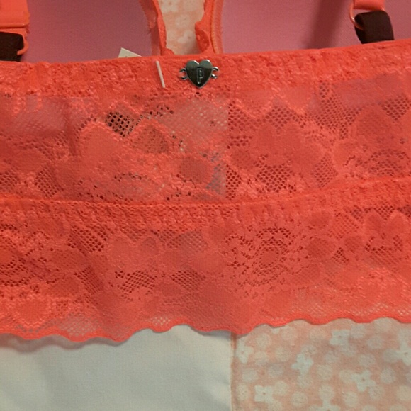 NWT SM PINK LACE BRALETTE VICTORIA'S SECRET - Picture 4 of 7