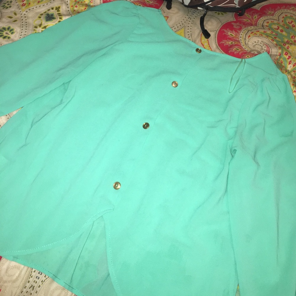 Blouse - Picture 2 of 3