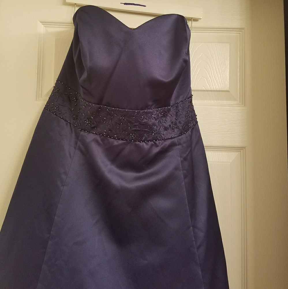 Cocktail prom or special occasion dress