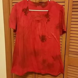 *SALE* Gray flower print tee, red, 14/16W