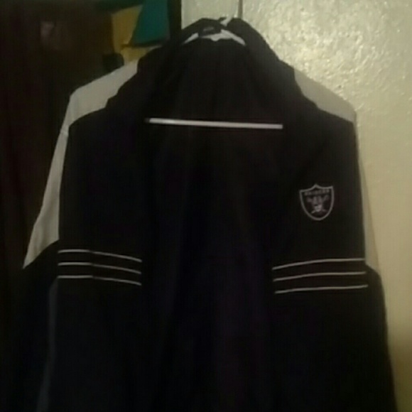 Im selling a Large Reebok Raiders fan windbreaker. - Picture 1 of 1