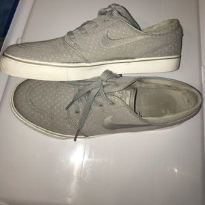 Nike Stefan Janoski skate shoes