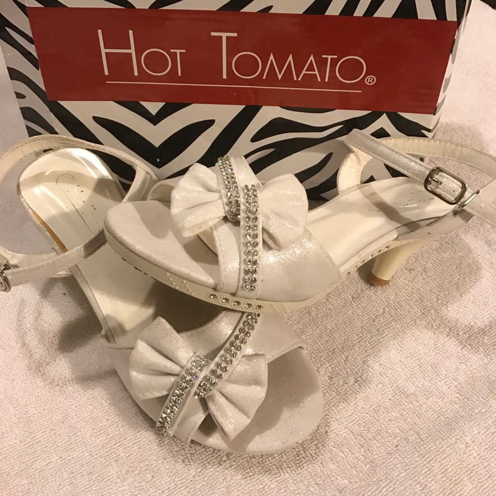 Hot tomato mini heels