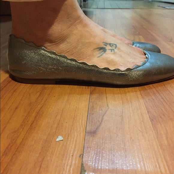 Gabriella Silver Ballet Flats w detailed edges - Picture 1 of 3