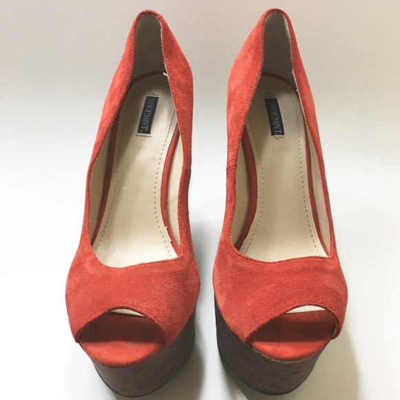 Red suede peep toe platform wedges - Picture 3 of 6