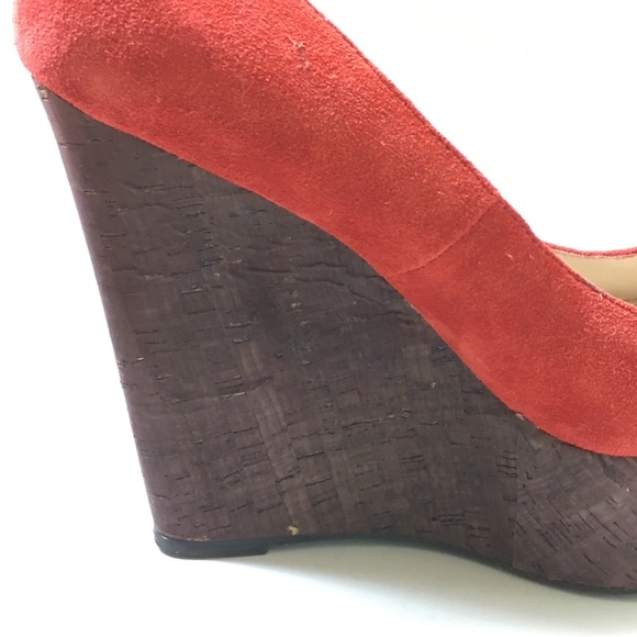 Red suede peep toe platform wedges - Picture 4 of 6