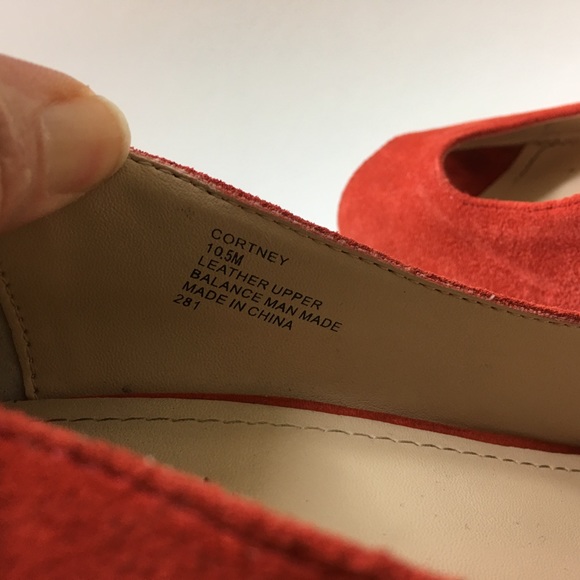 Red suede peep toe platform wedges - Picture 5 of 6