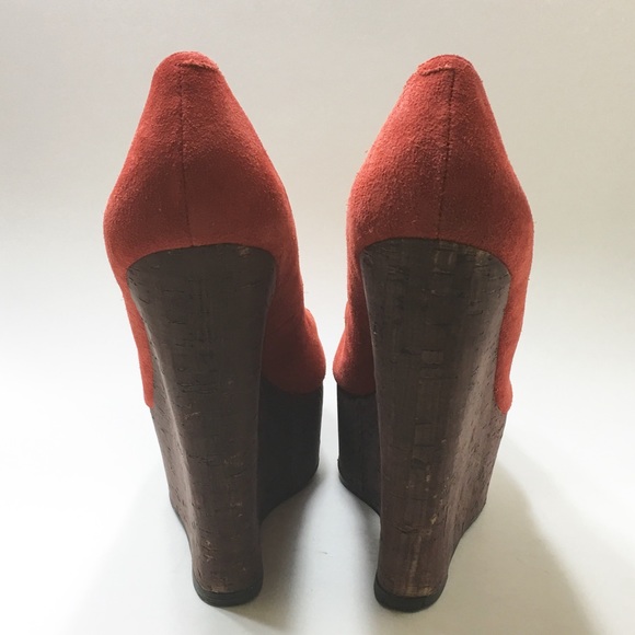 Red suede peep toe platform wedges - Picture 6 of 6