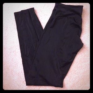 Onzie black leggings small/medium