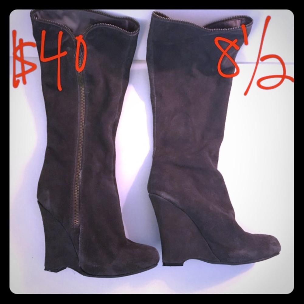 Mia grey leather zip up wedge boots