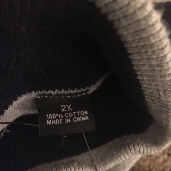 Sweater - Picture 4 of 4