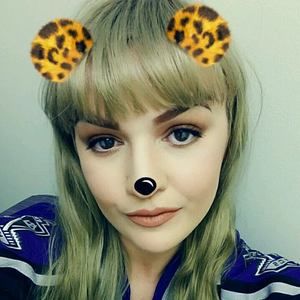 Meet your Posher, Lara