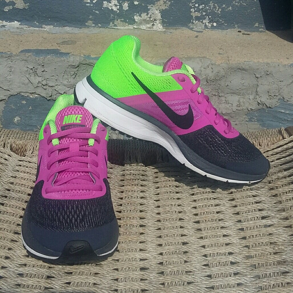EUC Nike Air Pegasus +30