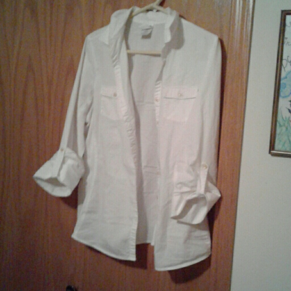 White button down shirt